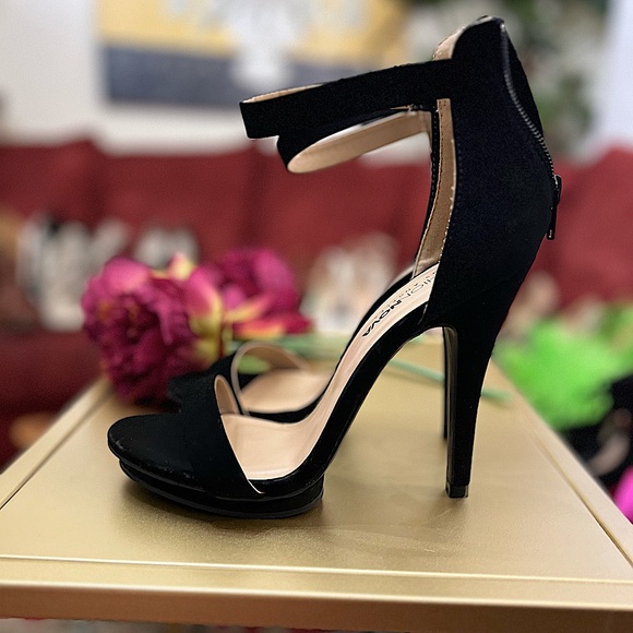 Fashion Nova TNT Black Stiletto Platform Sandal - Picture 5 of 14